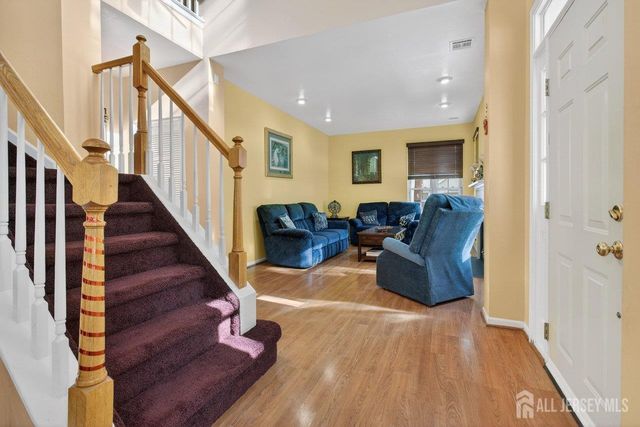 100 Ashford Drive, Plainsboro, NJ 08536