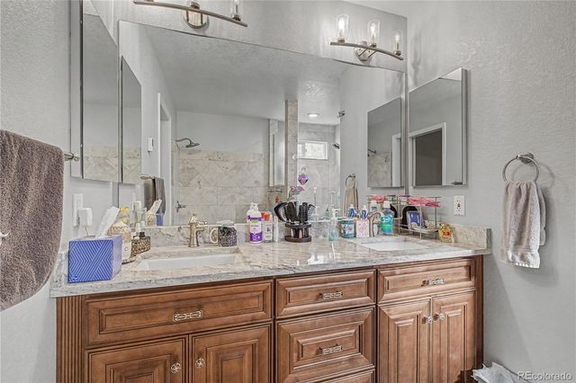 5807 W 81st Place, Arvada, CO 80003