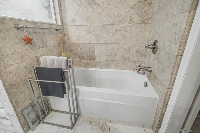 5807 W 81st Place, Arvada, CO 80003