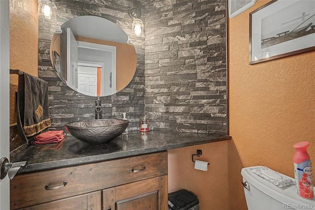 5807 W 81st Place, Arvada, CO 80003