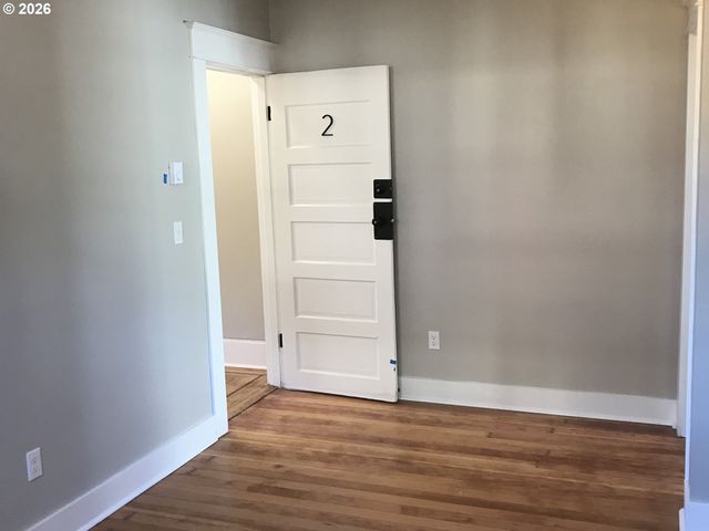 1035 Se 14TH Ave, Portland, OR 97214
