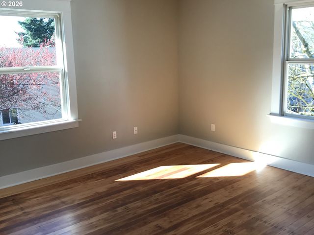 1035 Se 14TH Ave, Portland, OR 97214