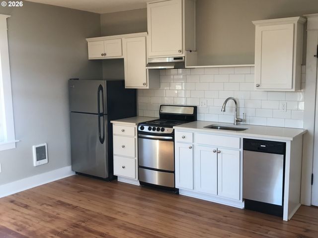 1035 Se 14TH Ave, Portland, OR 97214