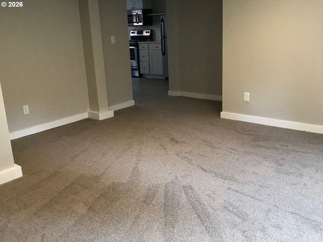 1035 Se 14TH Ave, Portland, OR 97214