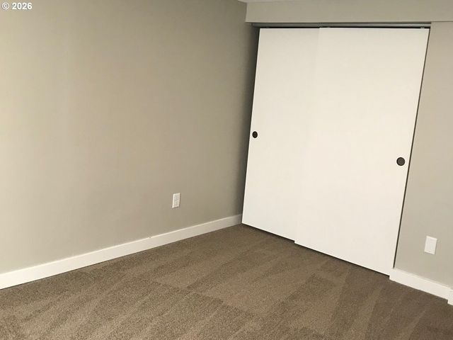 1035 Se 14TH Ave, Portland, OR 97214