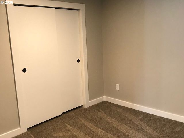 1035 Se 14TH Ave, Portland, OR 97214