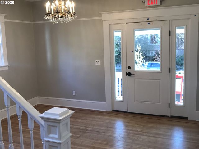 1035 Se 14TH Ave, Portland, OR 97214