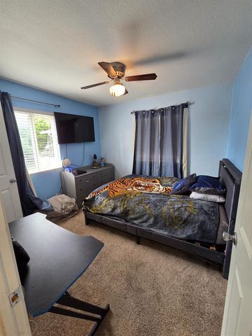 5920 79th St, Sacramento, CA 95824