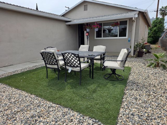 5920 79th St, Sacramento, CA 95824