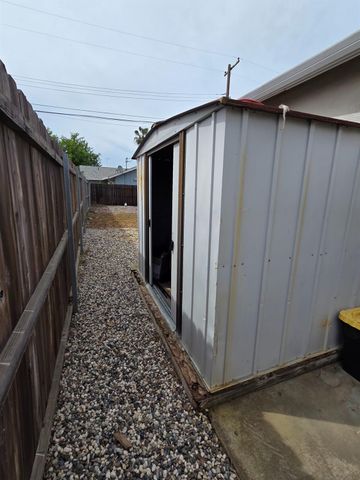 5920 79th St, Sacramento, CA 95824