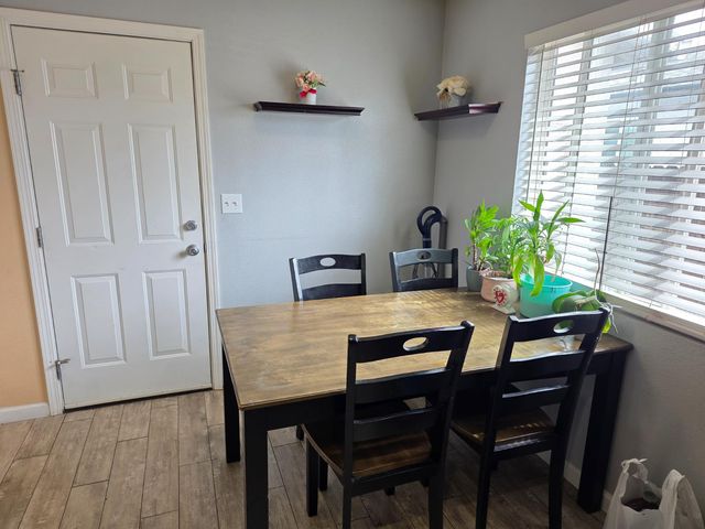 5920 79th St, Sacramento, CA 95824