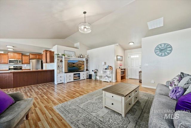 657 Creekside Way, Twin Falls, ID 83301