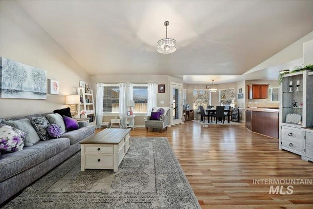 657 Creekside Way, Twin Falls, ID 83301