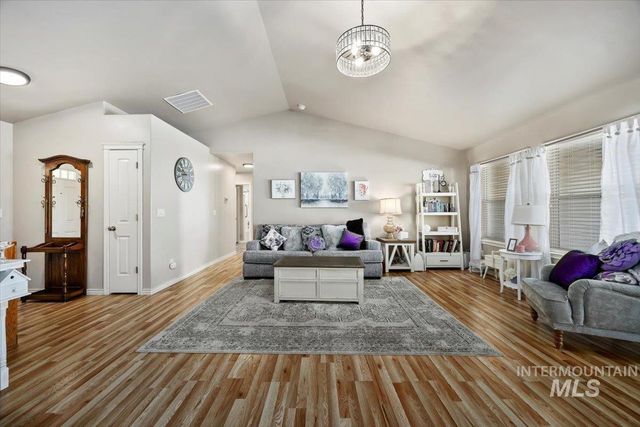 657 Creekside Way, Twin Falls, ID 83301