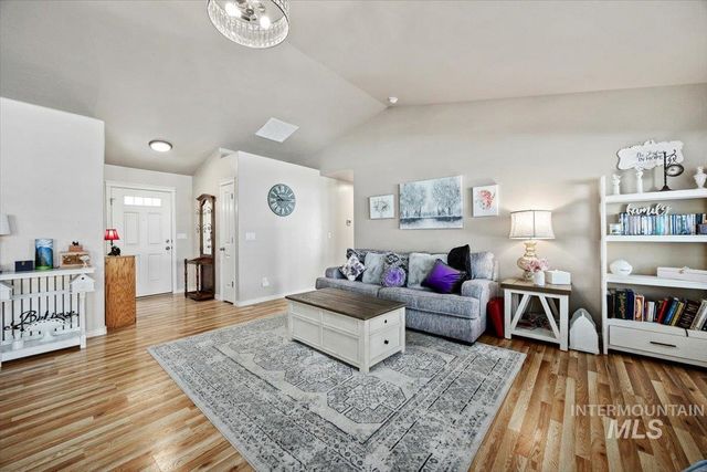 657 Creekside Way, Twin Falls, ID 83301