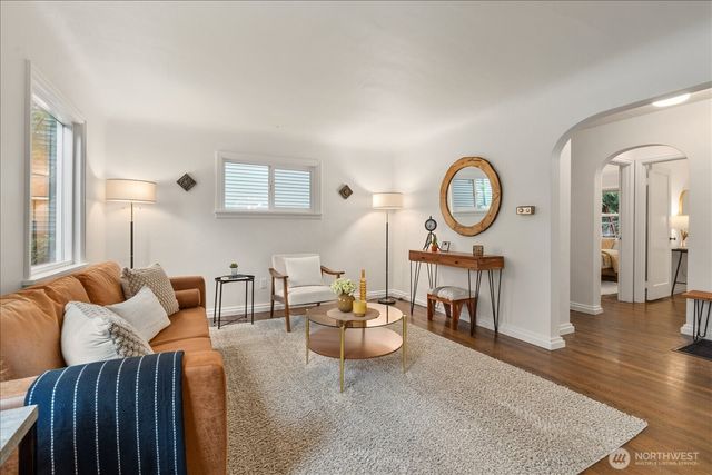7322 47th Avenue SW, Seattle, WA 98136