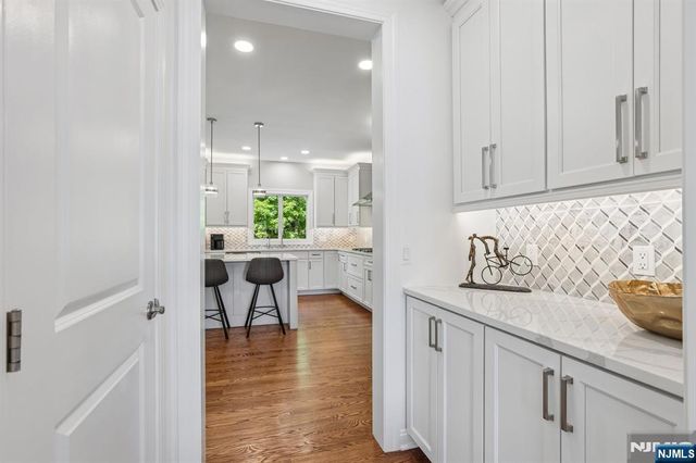 10 Massola Drive, Wayne, NJ 07470