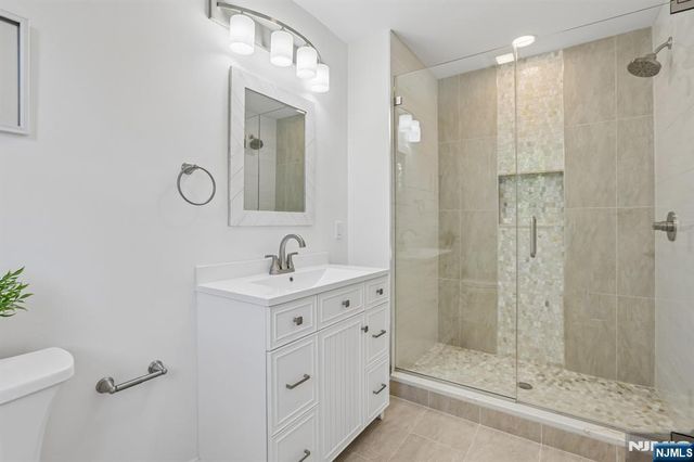 10 Massola Drive, Wayne, NJ 07470