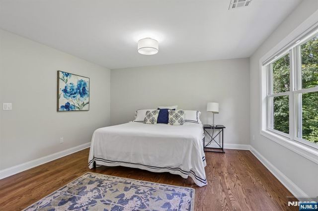 10 Massola Drive, Wayne, NJ 07470