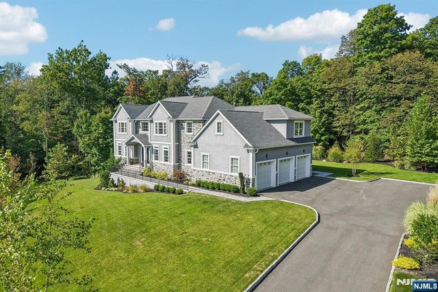 10 Massola Drive, Wayne, NJ 07470