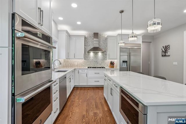 10 Massola Drive, Wayne, NJ 07470
