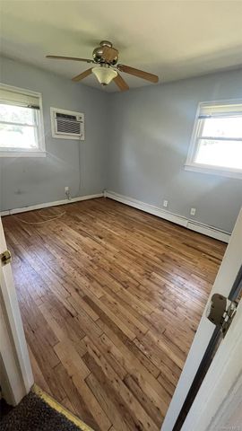 23 Pine Street, Brentwood, NY 11717