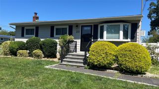 23 Pine Street, Brentwood, NY 11717