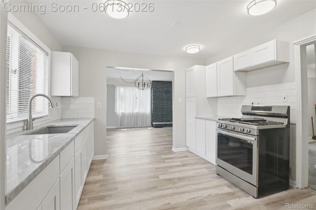 2555 W Boston Boulevard, Detroit, MI 48206