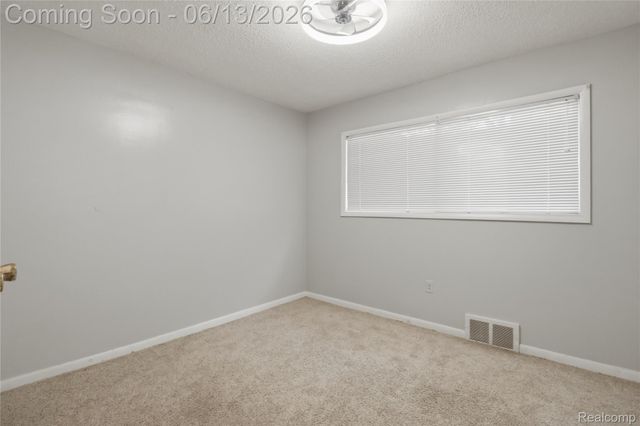 2555 W Boston Boulevard, Detroit, MI 48206