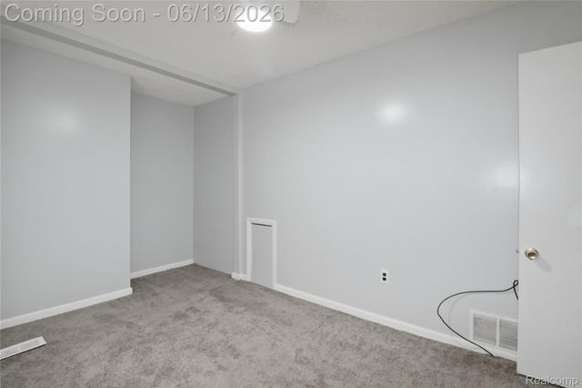 2555 W Boston Boulevard, Detroit, MI 48206