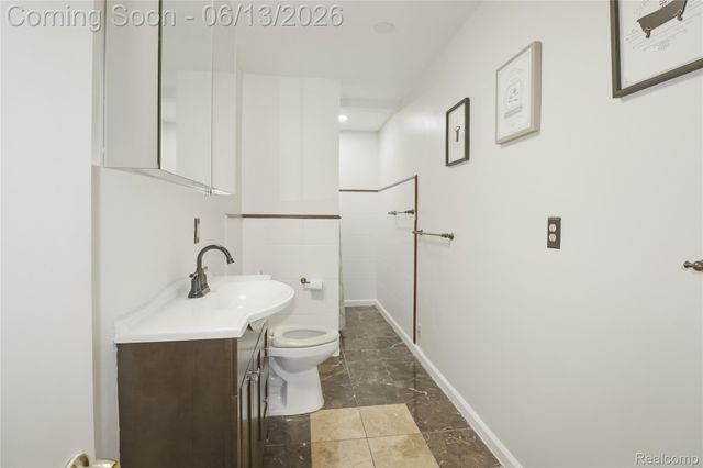 2555 W Boston Boulevard, Detroit, MI 48206
