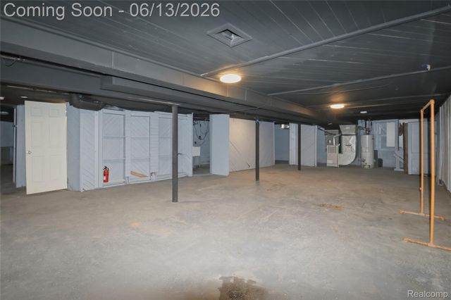 2555 W Boston Boulevard, Detroit, MI 48206