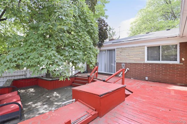 2555 W Boston Boulevard, Detroit, MI 48206