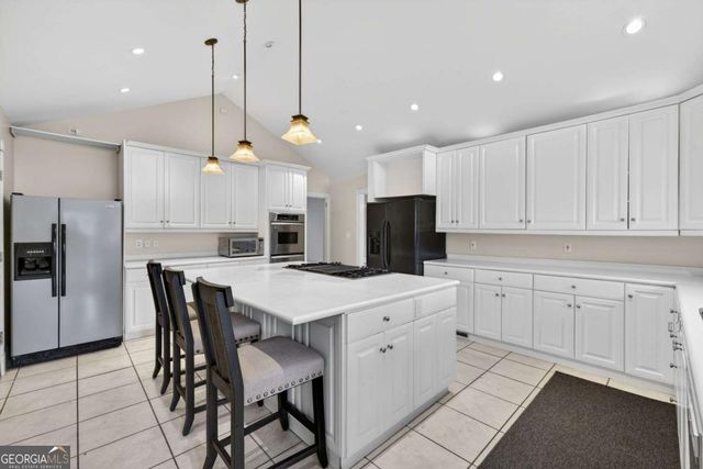 1040 Lindridge Drive NE, Atlanta, GA 30324