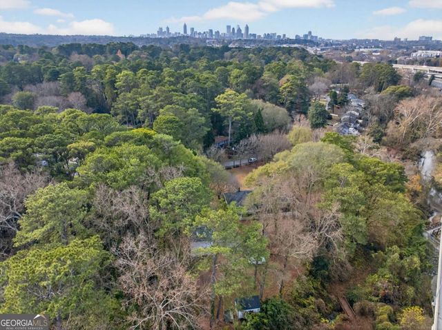 1040 Lindridge Drive NE, Atlanta, GA 30324