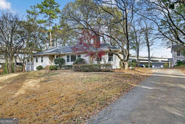 1040 Lindridge Drive NE, Atlanta, GA 30324