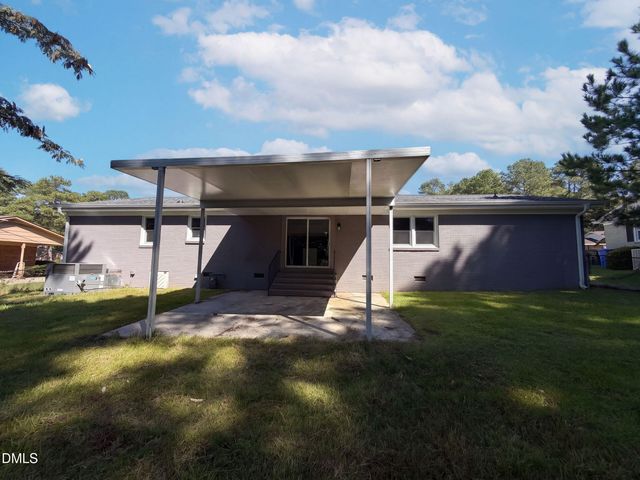 3111 Braddock Drive, Fayetteville, NC 28301
