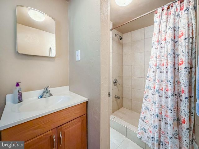 7842 BRIER ST, Philadelphia, PA 19152