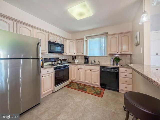 7842 BRIER ST, Philadelphia, PA 19152