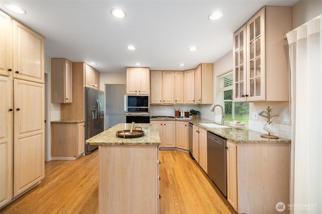 3605 Mohawk Drive, Mount Vernon, WA 98273