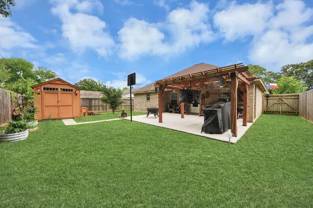 702 Ruth Street, Baytown, TX 77520