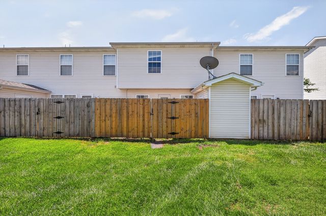 306 Shoshone Pl, Murfreesboro, TN 37128