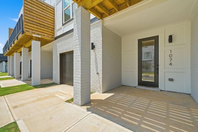 1066 Glen Opal Drive, Decatur, GA 30032