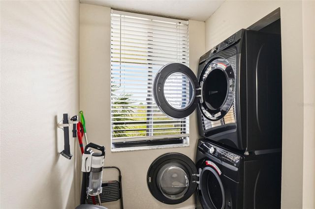 2424 W TAMPA BAY BOULEVARD M404, Tampa, FL 33607