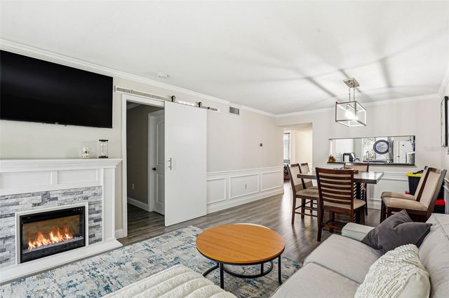 2424 W TAMPA BAY BOULEVARD M404, Tampa, FL 33607