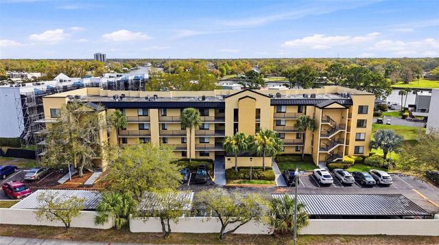 2424 W TAMPA BAY BOULEVARD M404, Tampa, FL 33607