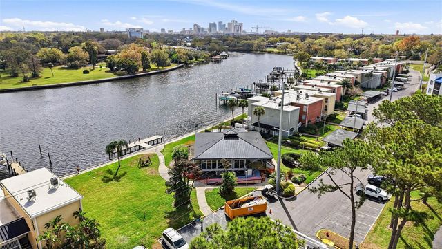 2424 W TAMPA BAY BOULEVARD M404, Tampa, FL 33607