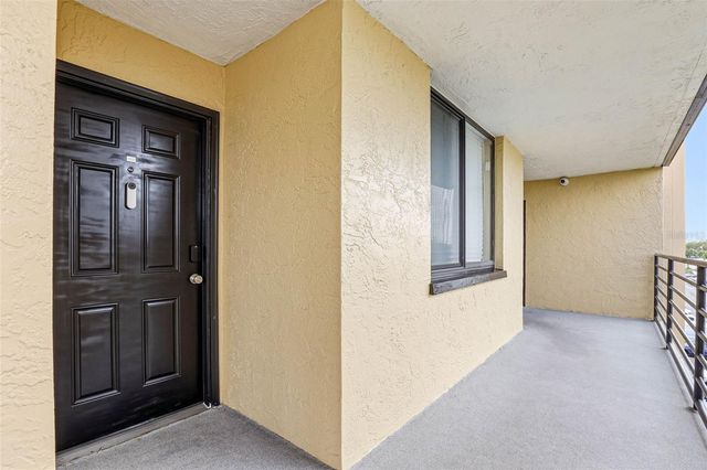 2424 W TAMPA BAY BOULEVARD M404, Tampa, FL 33607