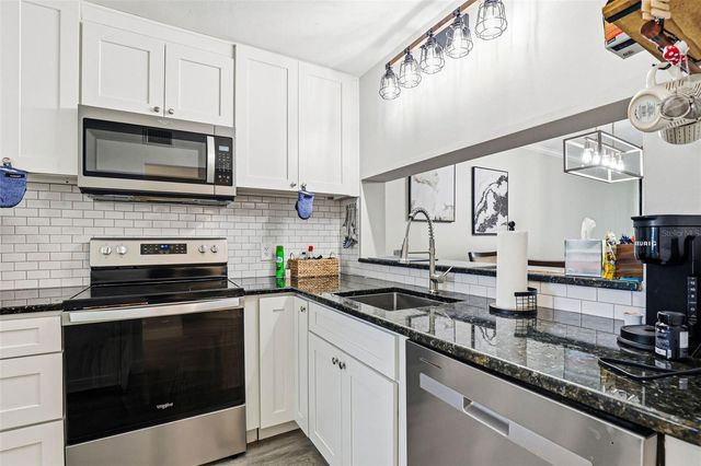 2424 W TAMPA BAY BOULEVARD M404, Tampa, FL 33607