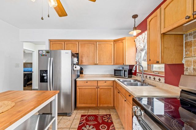 2560 64th STREET, Milwaukee, WI 53219